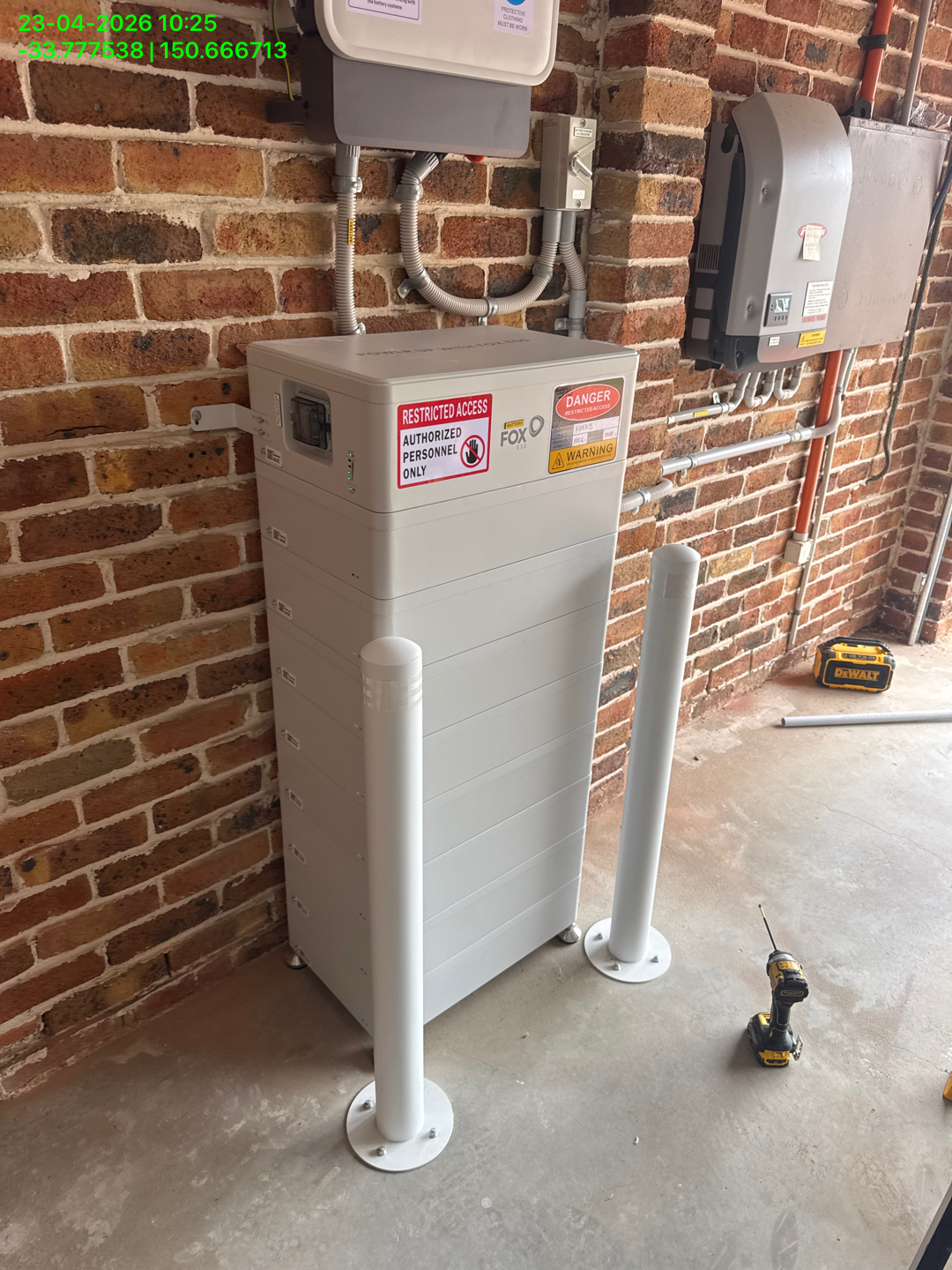 Battery storage installation