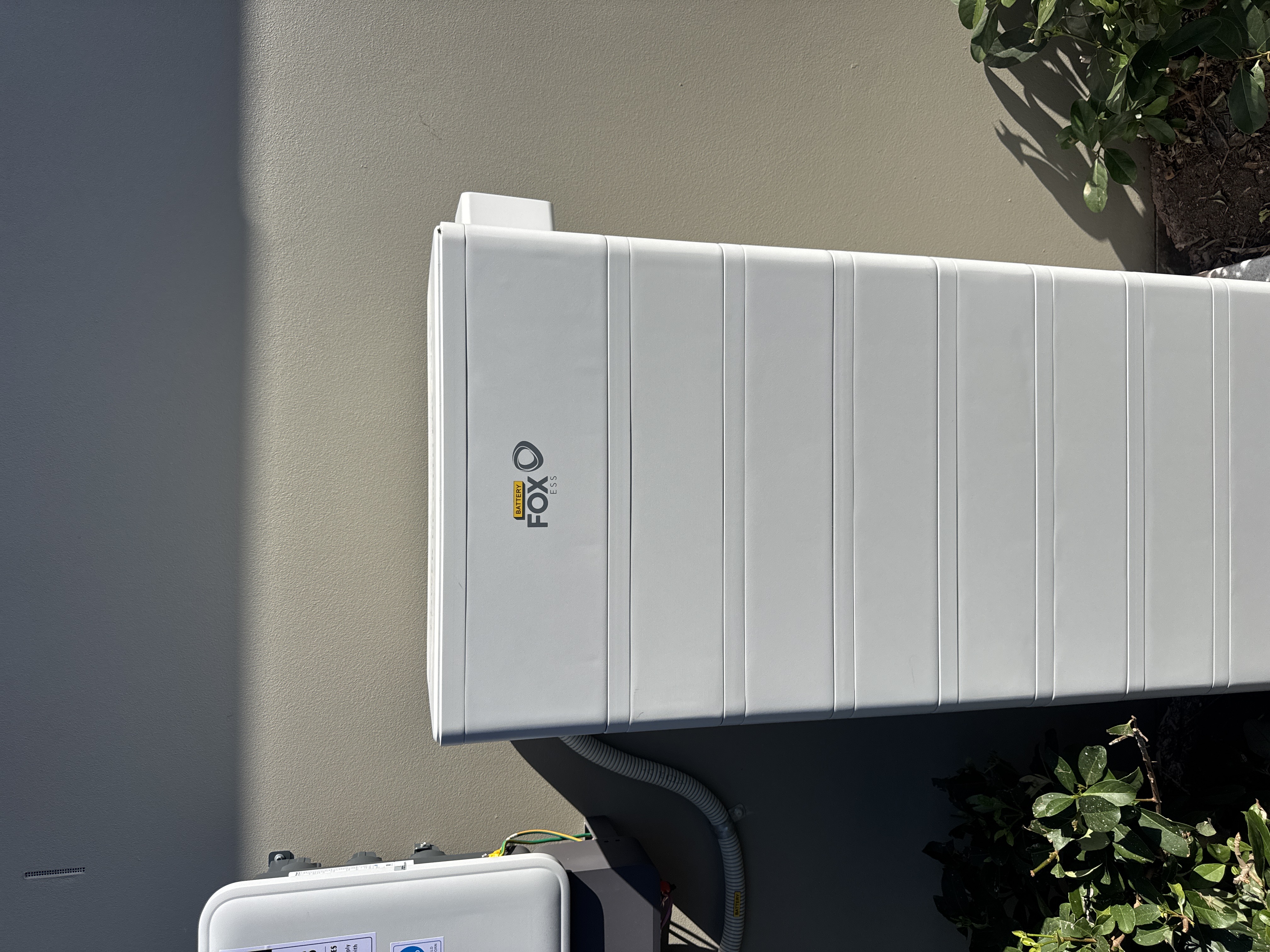Complete solar battery system