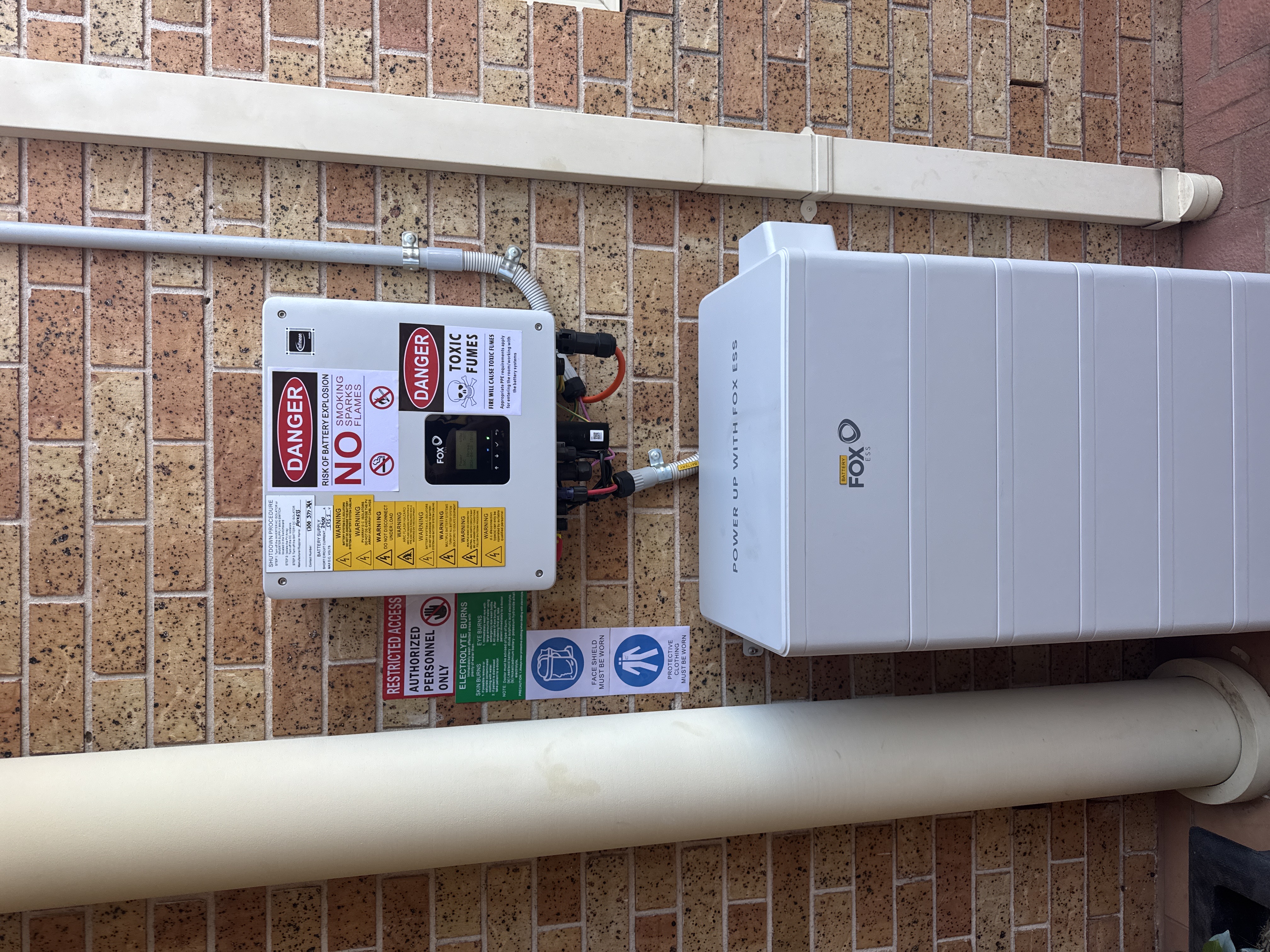 Fox ESS inverter and battery installation